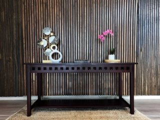 Console 1